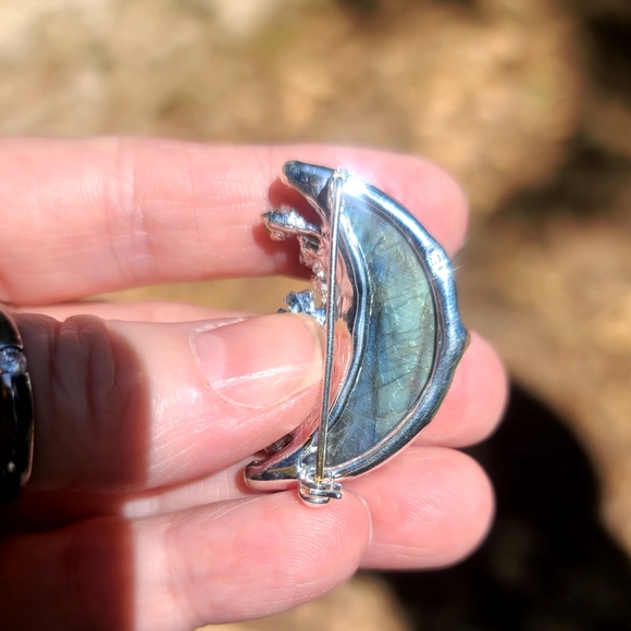 Laboradite crecent moon Peridot & Citrine brooch - Picture 4 of 8